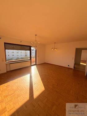 Wohnzimmer_1.jpg - 3 Zimmer Etagenwohnung zum Kaufen in Wittlich