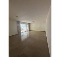 Charmante 2,5-Zimmer-Wohnung mit großer Terrasse & Stellplatz - Essen Schuir
