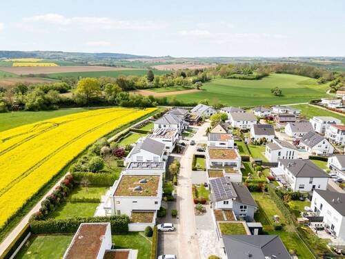 Bild 2 - 5 Zimmer Doppelhaushälfte zum Kaufen in Eppingen