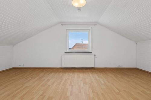 Wohnzimmer - Etagenwohnung mit 64,00 m² in Karlsruhe zur Miete