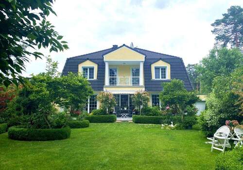 Hausansicht - Hauptstadtmakler-Traumhaftes Anwesen in Top-Lage