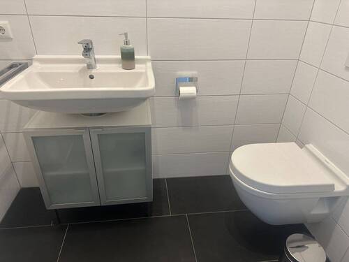 Gäste WC - 3 Zimmer Etagenwohnung in Düren