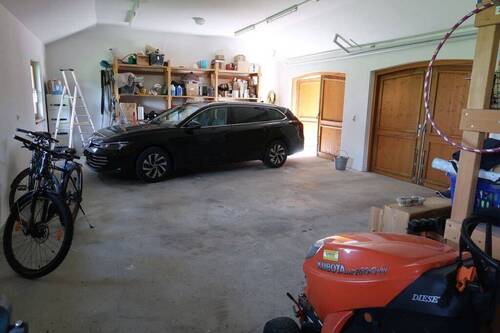 Garage - 