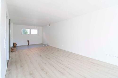 Essbereich & Küche - 4 Zimmer Etagenwohnung in Goldbach