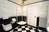 Erdgeschoss Bad 2 - 