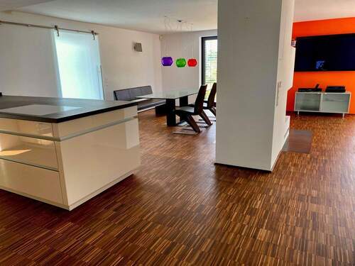 Sicht in Küche und Esszimmer - 