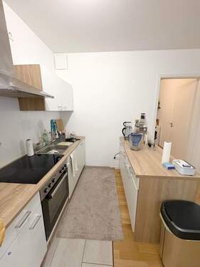 Funktionale EBK mit viel Stauraum - 