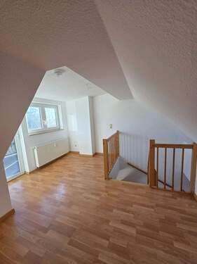 Obergeschoss - Etagenwohnung mit 68,00 m&sup2; in Waldheim zur Miete