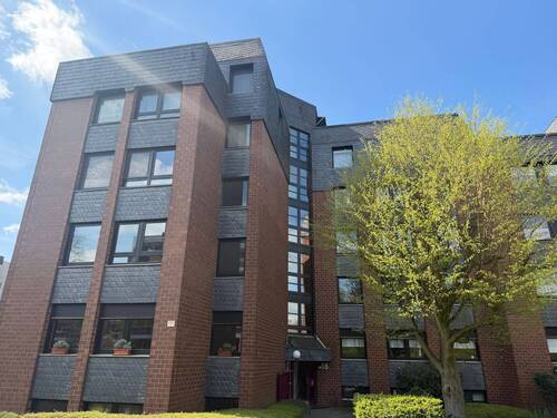 Hausansicht.jpeg - Helle 2 Zimmer Dachterrassenwohnung in gepflegter Umgebung in D-Benrath!