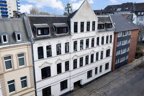 Ansicht - 3 Zimmer Mehrfamilienhaus, Wohnhaus zum Kaufen in Wilhelmshaven