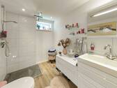 Badezimmer II - 