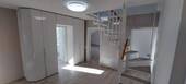 Diele mit Treppe Dachboden - 