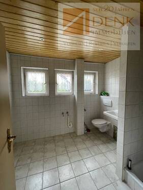 geräumiges Bad, Bild 1 - 