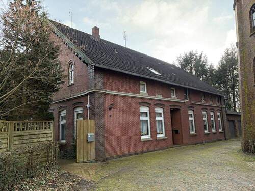 Hausansicht Eingang - 