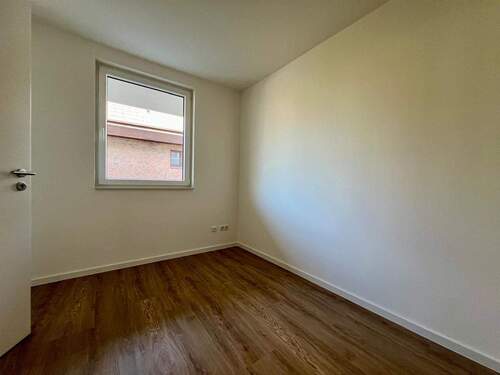 Kinder-/ Arbeitszimmer - 