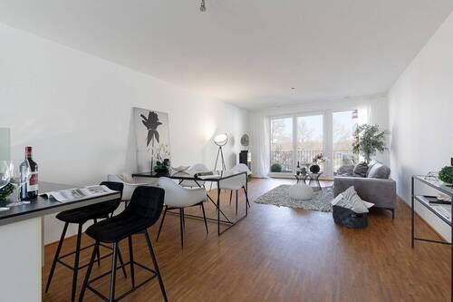 Exklusive Traumwohnung - Wohnen am Rhein: Helle, barrierearme 3-Zimmer-Wohnung mit zwei Balkonen + zwei Tiefgaragenplätzen