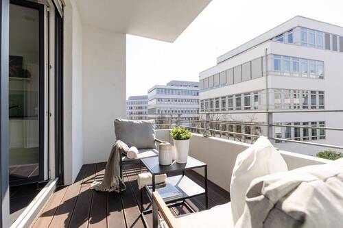 heller Frühstücksbalkon - 