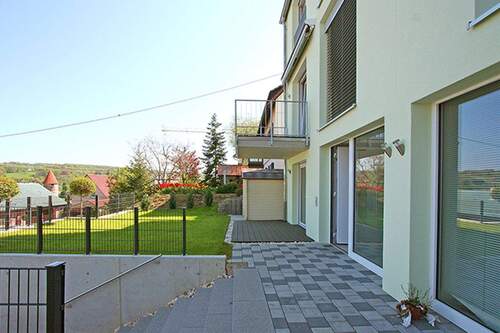 Ansicht Südwest - Spektakuläre DHH mit Fernblick und Garage in Weil der Stadt