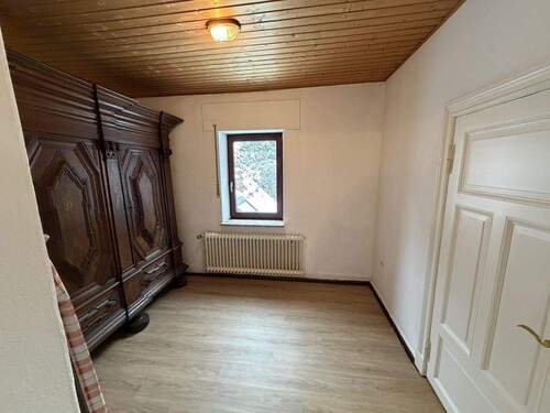 Zimmer mit Abseite (2) - 