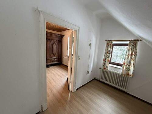 Zimmer mit Abseite (3) - 