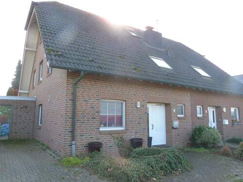 Gebäudeensemble - 5 Zimmer Einfamilienhaus zum Kaufen in Brüggen