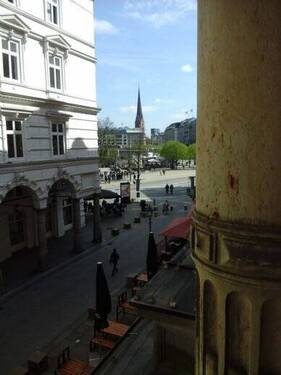 Blick zur Binnenalster - Historische BüroPraxisfläche in gefragter City-Lage
