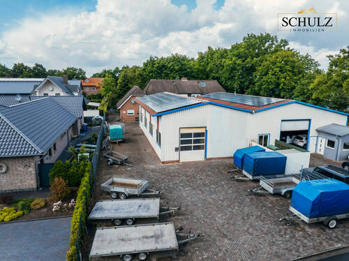 Ansicht Halle - Attraktives Gewerbeobjekt mit privater Wohnmöglichkeit