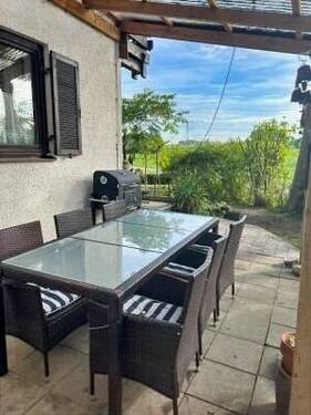 Überdachte Terrasse - Einfamilienhaus in idyllischer ruhiger Lage!
