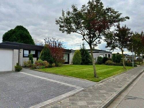 Außenansicht - Barrierefreier Bungalow in Top Lage Wickrathberg