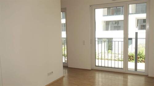 Schlafzimmer mit Ankleiderbereich - 