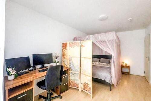 Schlafzimmer - 2 Zimmer Etagenwohnung in Düsseldorf