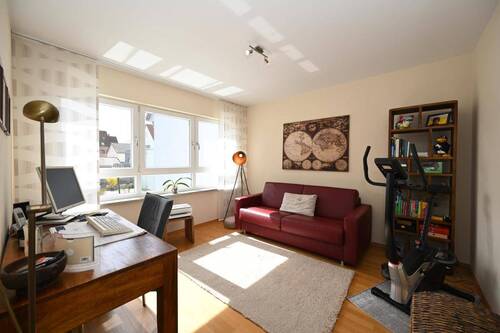 Kinderzimmmer oder Büro - 