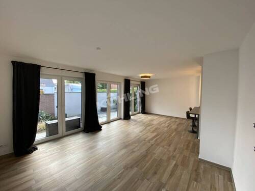 Wohn- / Esszimmer - 