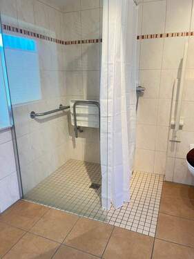 ebenerdiges Duschbad (4) - 