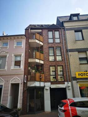 Ansicht 25.04.jpg - Ladenlokal mit Keller und Garten in guter zentraler Lage