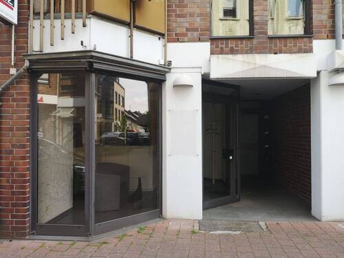 Schaufensterfront.jpg - 4 Zimmer Gewerbeobjekt (Büro, Produktion, Verkauf) zum Kaufen in Mönchengladbach