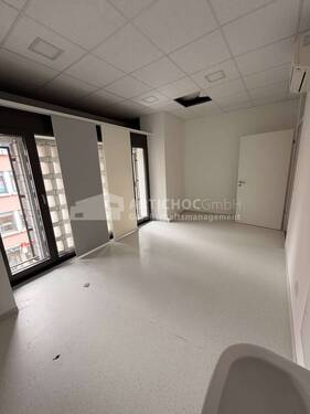 008.2_Raum 2 - 3 Zimmer Büro in Ettlingen