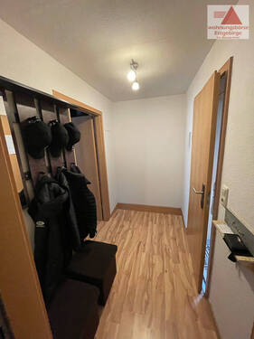 Einraum-Wohnung OG re - 