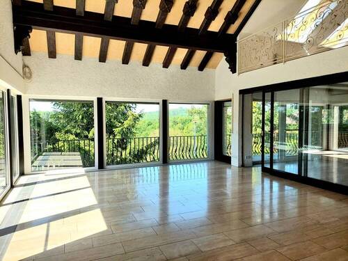 Maxi Wohnraum - 8 Zimmer Einfamilienhaus zum Kaufen in Oberstenfeld