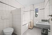 Badezimmer - Etagenwohnung mit 96,50 m² in Langenargen / Oberdorf zum Kaufen