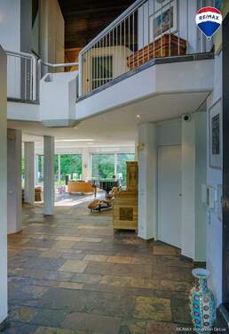 RE:MAXImmobilienDeLuxSaarlouisPicardHalle 2 - 