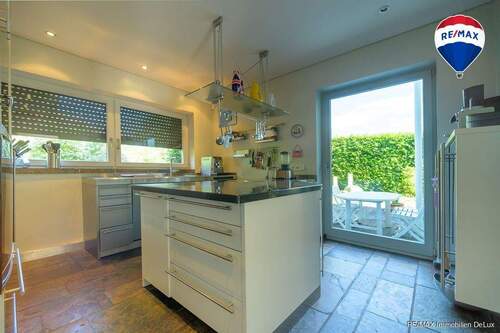 RE:MAXImmobilienDeLuxSaarlouisPicardKüche - 