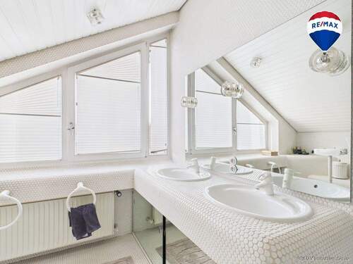 RE:MAX Immobilien DeLux Saarlouis-Picard Bad OG - 