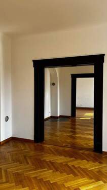 Zimmer 18_21,7_22,1 3.JPEG - 6 Zimmer Etagenwohnung in Chemnitz