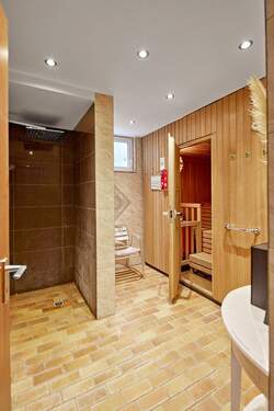 UG Sauna - 