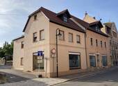 Straßenansicht - Voll vermietetes Wohn- und Geschäftshaus (176m²+195m²) mit stabilem Cashflow & Entwicklungspotenzial