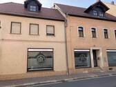 Straßenansicht - 7 Zimmer Mehrfamilienhaus, Wohnhaus zum Kaufen in Dahlen