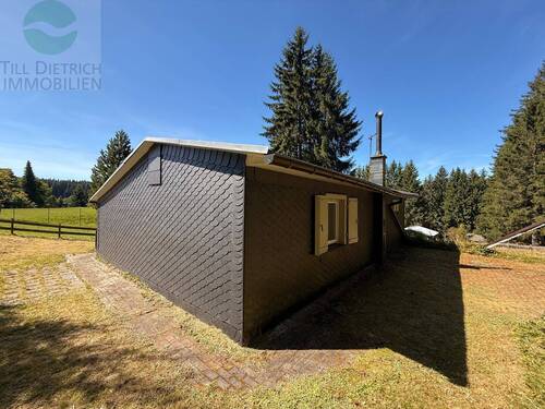 Rückansicht Objekt - 3 Zimmer Mehrfamilienhaus, Wohnhaus in Ilmenau