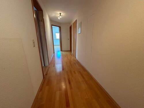 Diele - 2 Zimmer Etagenwohnung zum Kaufen in Mannheim / Neckarau