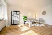 Wohnzimmer - Frisch renovierte 3 ZKB Wohnung in Bad Zwischenahn - sofort einziehen